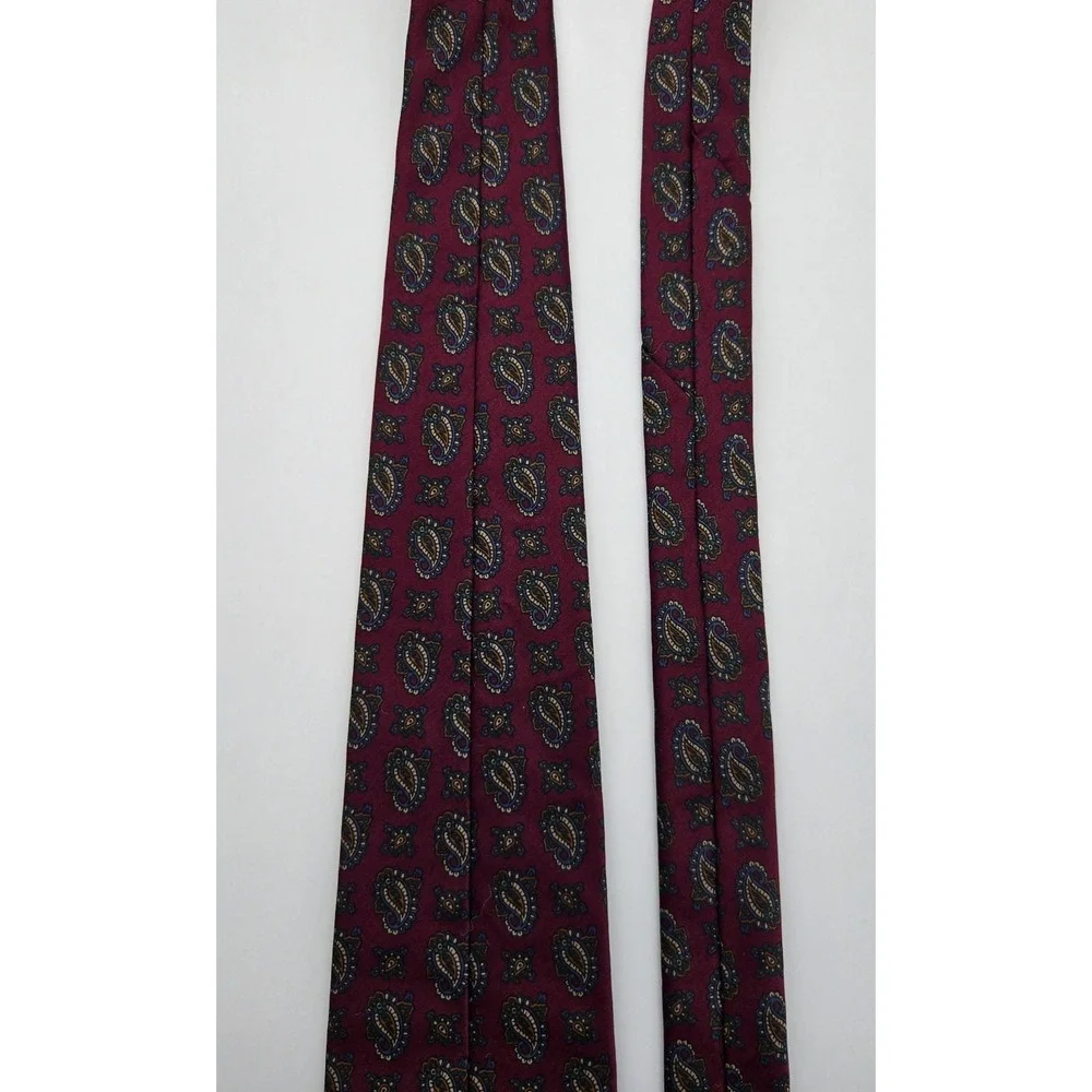 Vintage Paisley Silk Neck Tie Mens Burgundy‎ Classic Boutique Dress Tie